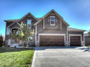 4509 NW Sienna Rdg, Riverside, MO 64150