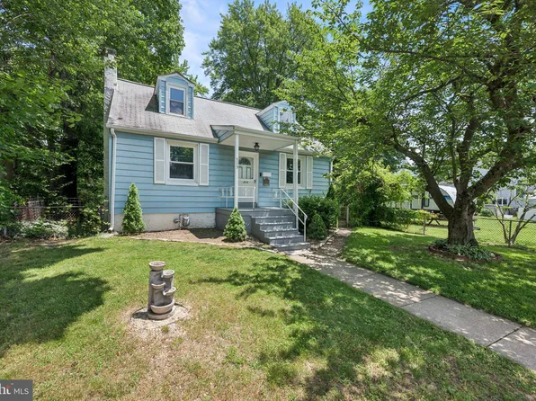 515 N Walnut Ave, Magnolia, NJ 08049