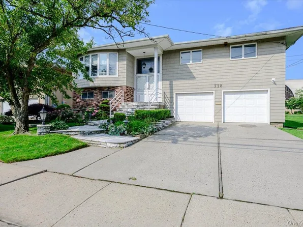 718 Arbuckle Avenue, Woodmere, NY 11598