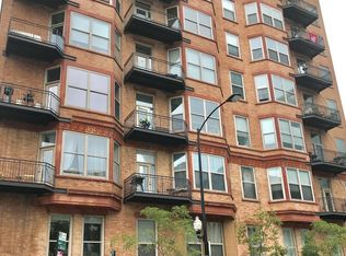 500 S Clinton St APT 325, Chicago, IL 60607