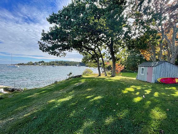 3rd image of 1949 Harpswell Islands Road