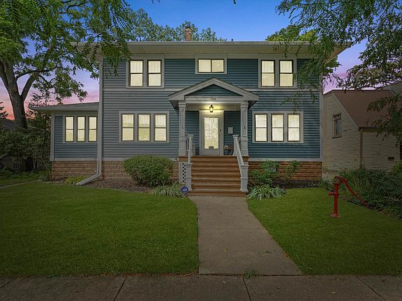 3rd image of 3336 Calwagner Ave