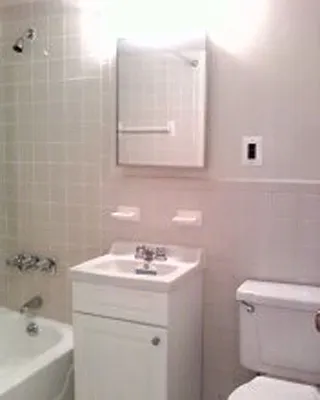 Rented by DSA Realty | media 28