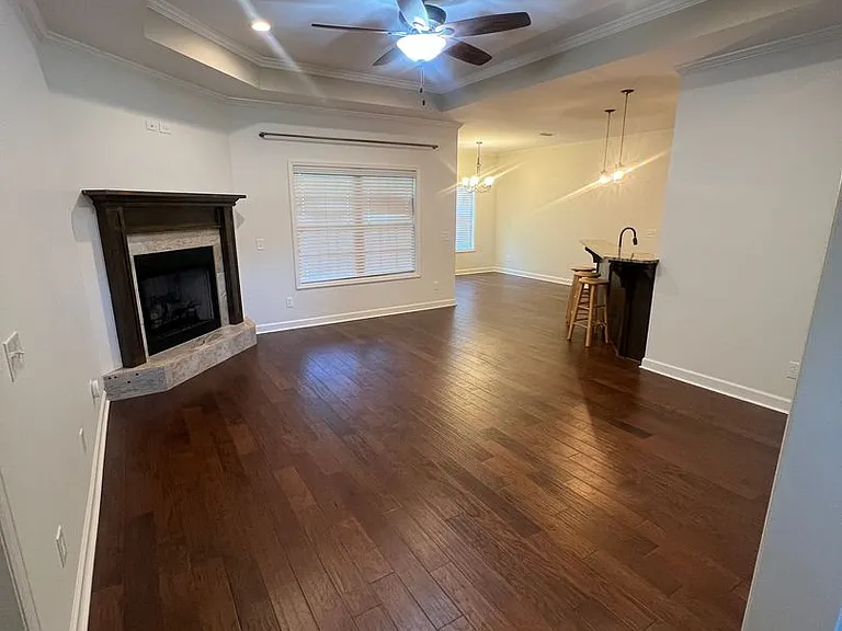 660 Valley Stream Dr — Photo 8