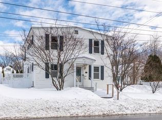 657 Calef Rd, Manchester, NH 03103