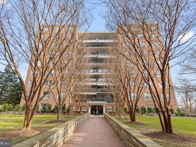 3900 Watson Pl NW #B5e, Washington, DC, 20016