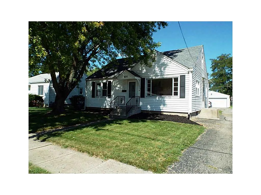 321 Washington Ave photo 1