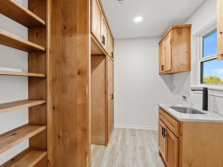 90 Coolcrest Dr — Photo 27