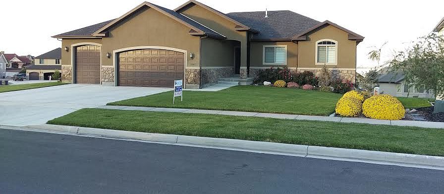 1st image of 2462 S Lilac Ln