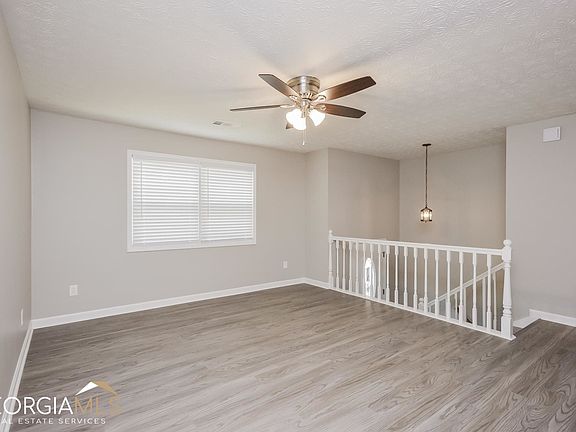 4th image of 1830 Brandy Dr SE
