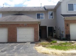 3400 Blue Ridge Dr, Carpentersville, IL 60110