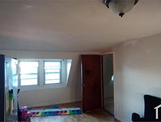 32 Sanford Ave #2 — Photo 6