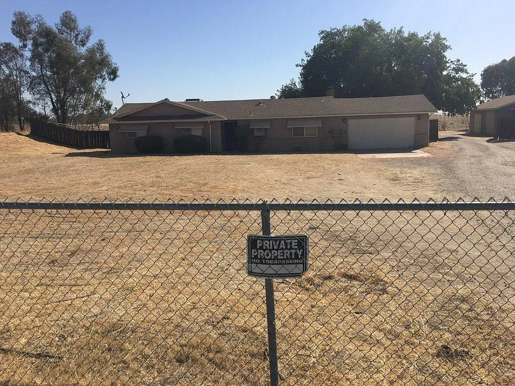 16787 Anaconda Rd photo 1