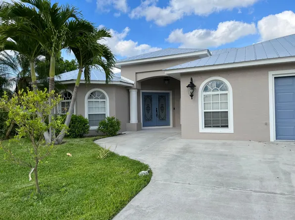 3181 SW Armucher Street, Port St Lucie, FL 34953