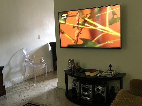 5th image of 207 SW 18th Ave Floor 4
