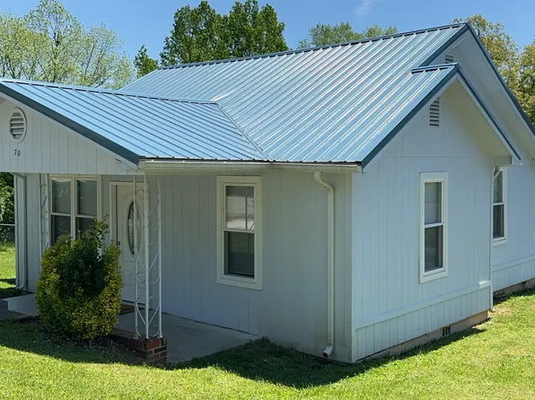 711 Anton St, Athens, TN 37303