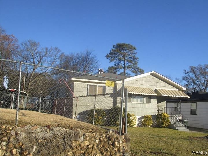2nd image of 1532 W 35th St