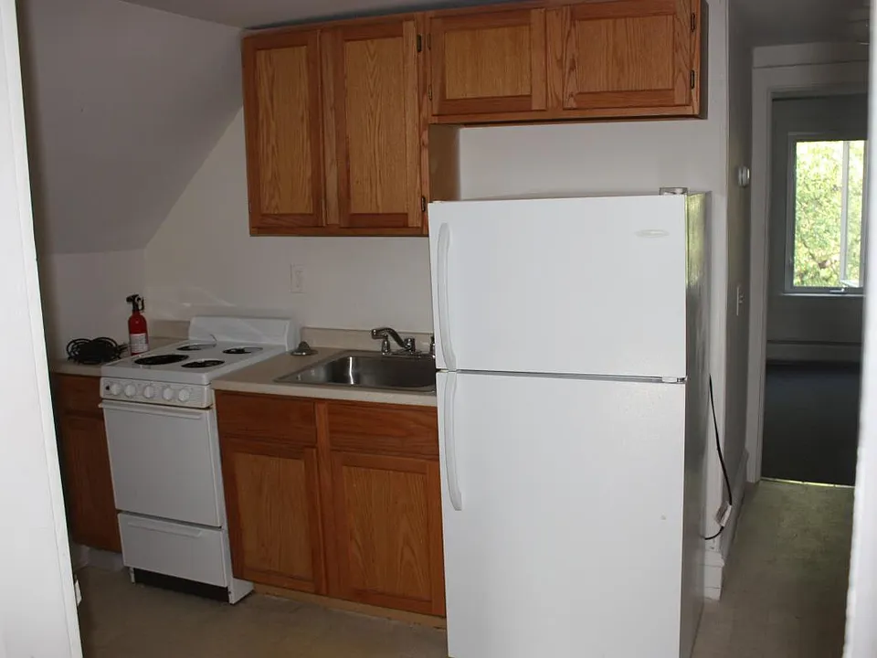 43 N Willard St #2