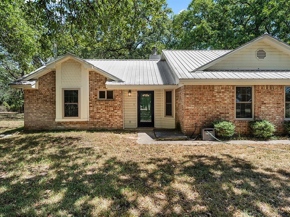 1st image of 342 Oak Dr