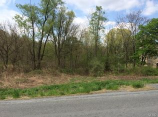 3864 Main St, Slatington, PA 18080