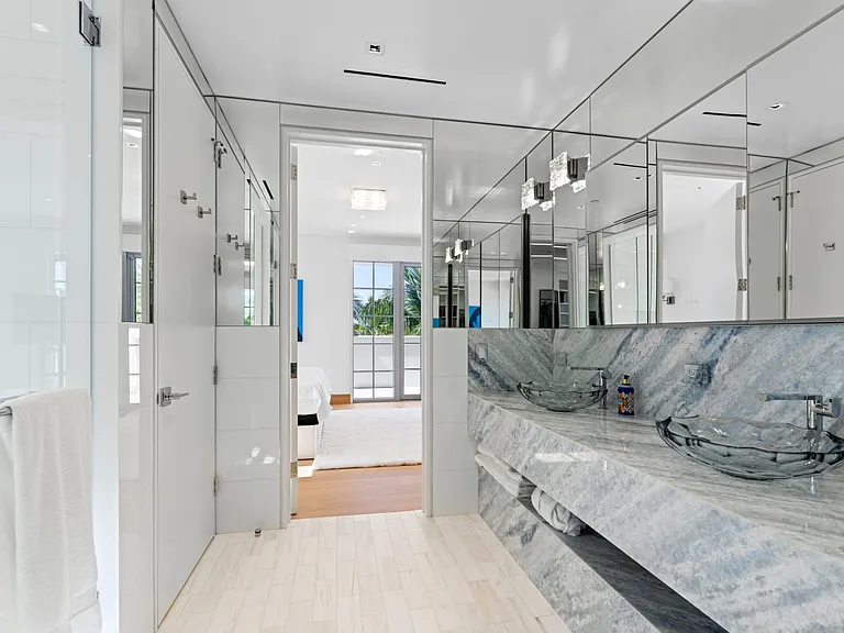 247 Worth Ave #PENTHOUSE — Photo 27