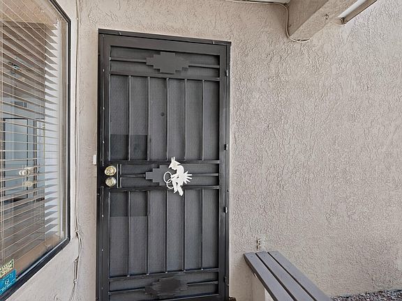 5th image of 3914 Peggy Rd SE