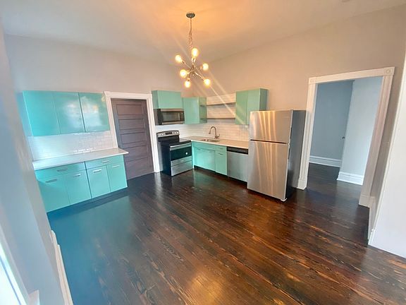3rd image of 3153 Nebraska Ave Floor 1