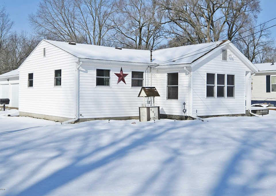 1st image of 442 Rosemont