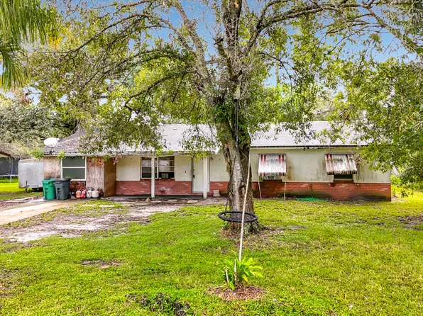 2930 MIDDLE Road, Fort Pierce, FL 34981