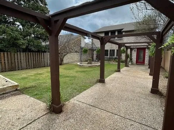 8 Antelope Trl, Kerrville, TX 78028