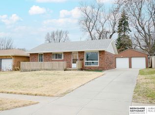 2908 S 135th St, Omaha, NE 68144
