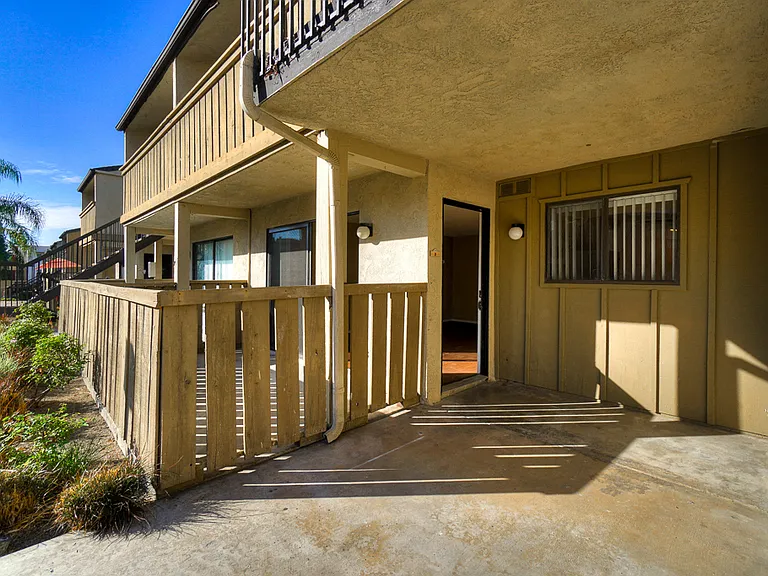 Highlander Park Apartments — Photo 23