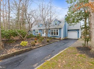 2 Tiverstock Dr, Pittsgrove, NJ 08318