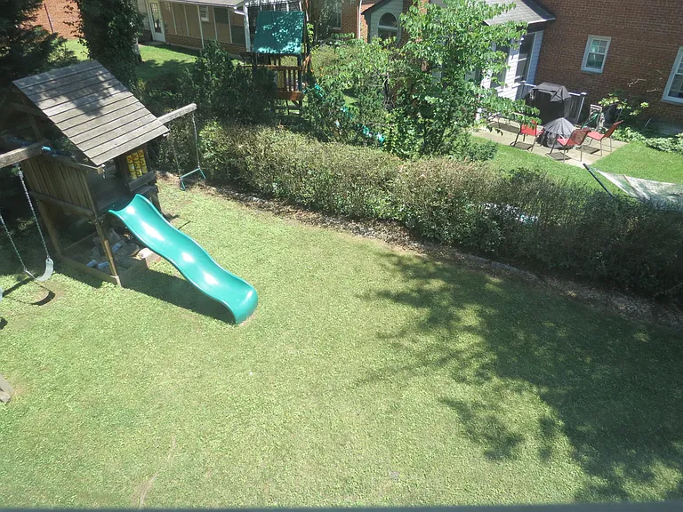 9603 Evergreen St — Photo 28