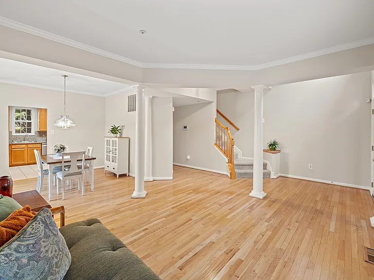 5714 Silk Tree Dr — Photo 6