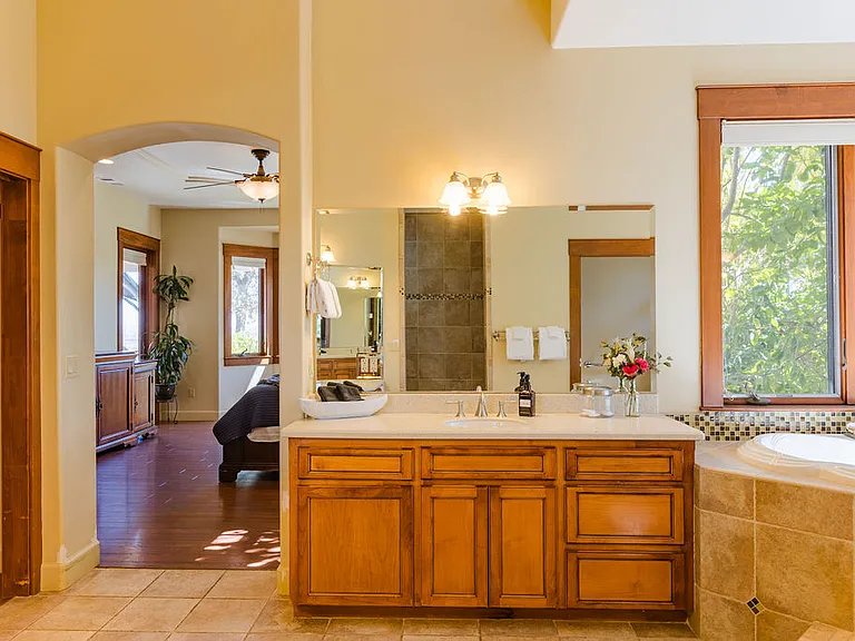 6525 Straw Ridge Rd — Photo 16