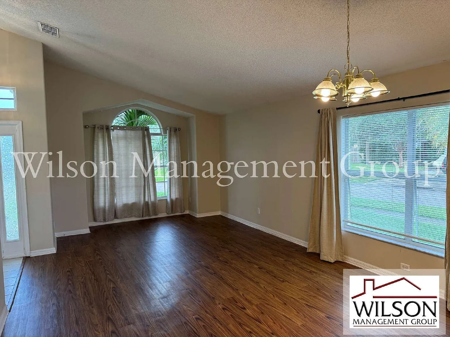 3 bed, 2.0 bath, 1772 sqft, $2,495 — Photo 3