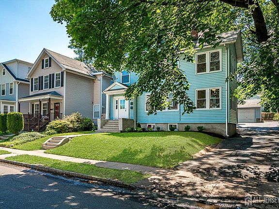 3rd image of 160 Academy St