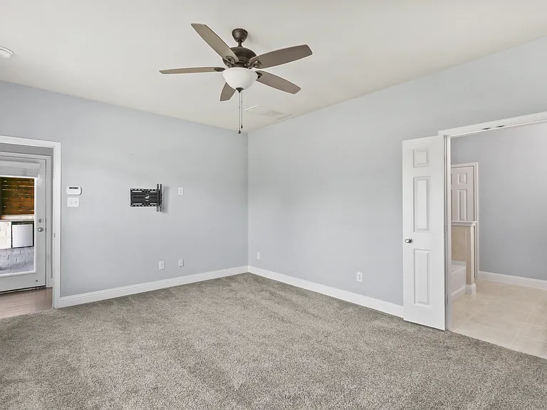 4424 Overbrook Dr — Photo 18