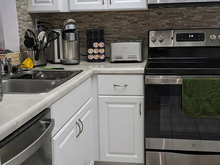 46 Emerald Bay Dr — Photo 4