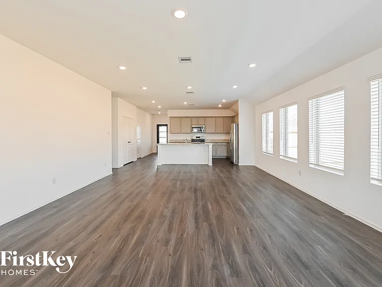 7514 Oakmont Ave — Photo 4