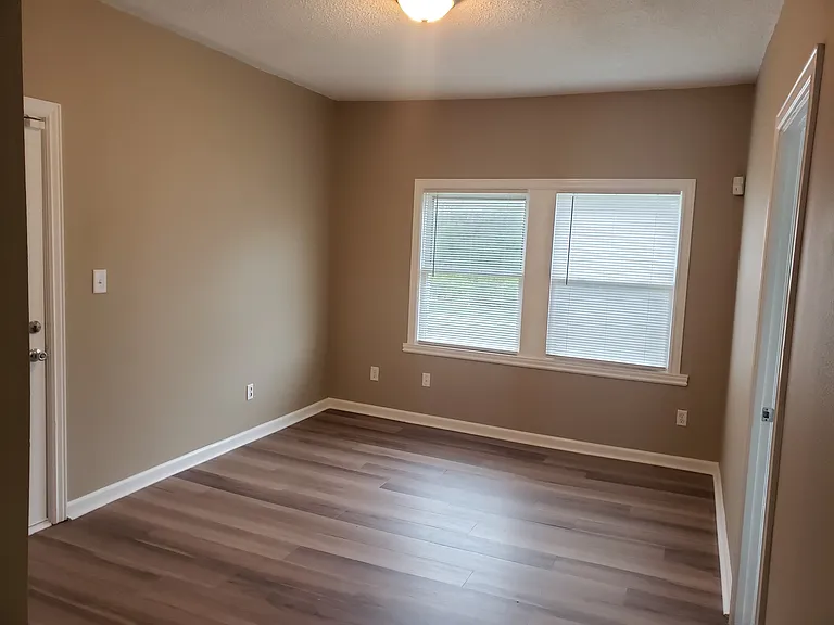 3602 E Fall Creek Parkway North Dr — Photo 6
