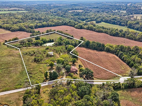 2nd image of 5128 S 65th Road