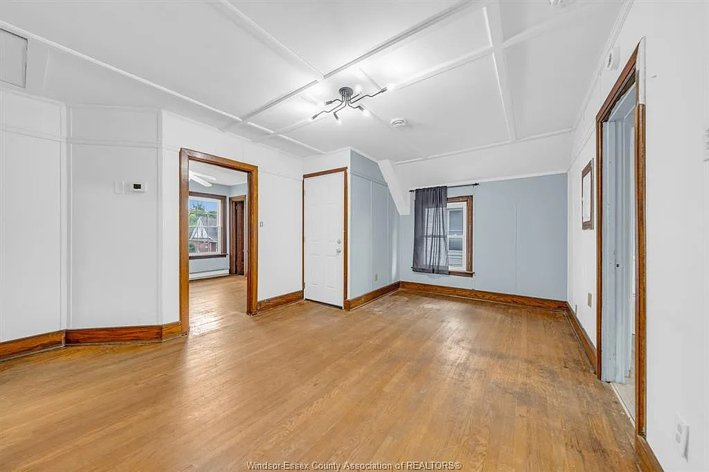 3 bed, $1,800 — Photo 4