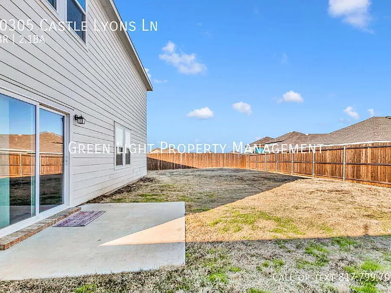 10305 Castle Lyons Ln — Photo 32
