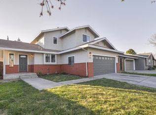 1121 El Vecino Ave, Modesto, CA 95350