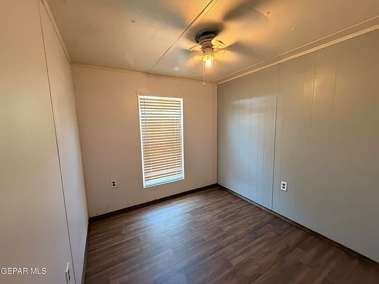 12760 Crisantemo Dr — Photo 27
