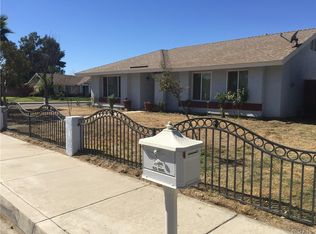 568 S Park Ave, Rialto, CA 92376