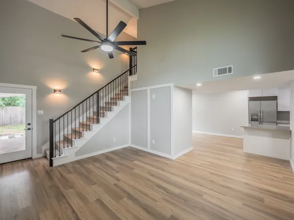 717 Cain St, Lake Dallas, TX 75065