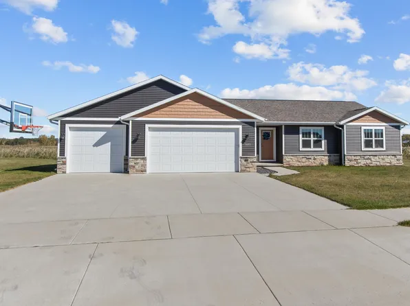 1402 Mase Dr, Kaukauna, WI 54130